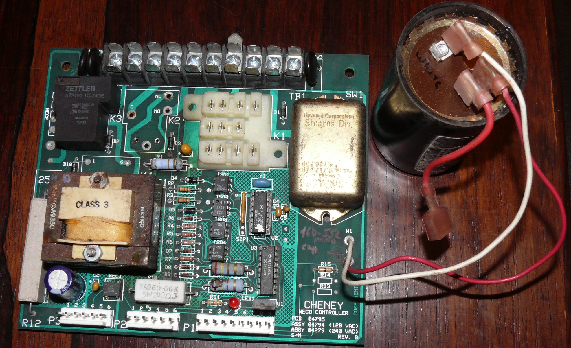 picture of the Cheny WECO controller circuit board (component side}